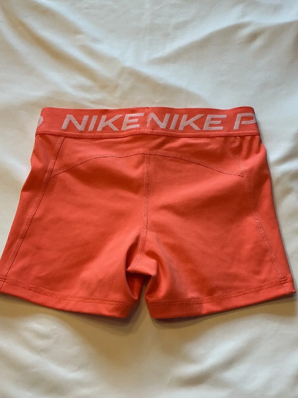 NIKE PRO SHORTS (size: small)